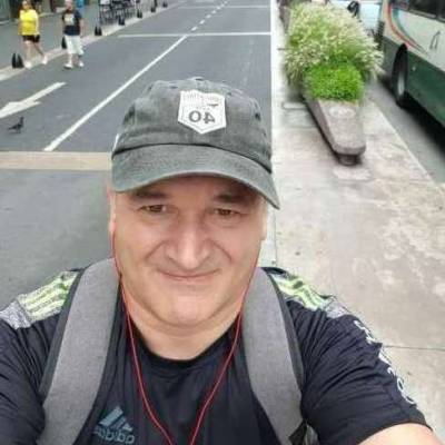 EDUFER668 es una hombre de 53 años que busca amigos en Buenos Aires 