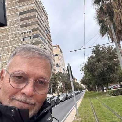 CARPEDIEM es una hombre de 63 años que busca amigos en Alicante 