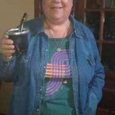 Conocer mujer de 56 años que vive en Lomas de Zamora 