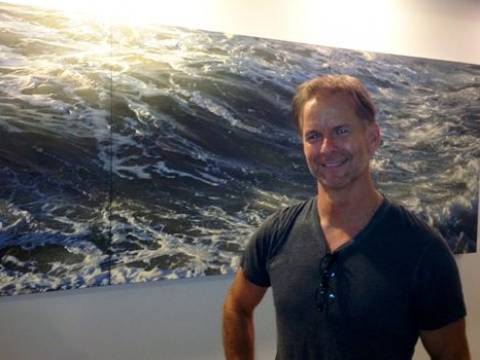 El mar y Ran Ortner.. parece fotografía.. Maravilloso!!