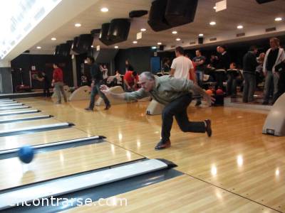 Encuentro  7219 13 COMPAGINEROS Y COMPAGINERAS... HE AQUI... EL BOWLING 