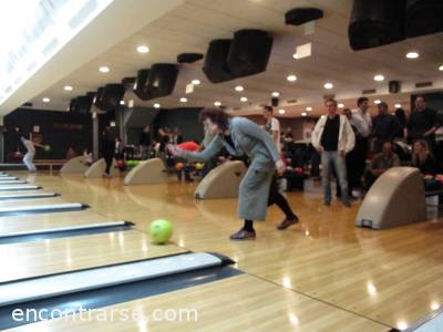 Encuentro  7219 16 COMPAGINEROS Y COMPAGINERAS... HE AQUI... EL BOWLING 