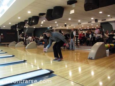 Encuentro  7219 19 COMPAGINEROS Y COMPAGINERAS... HE AQUI... EL BOWLING 
