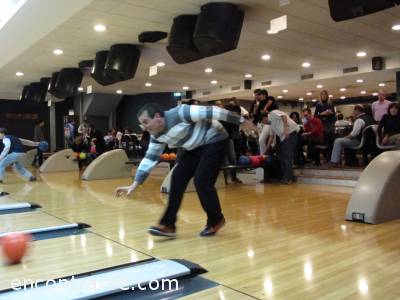 Encuentro  7219 21 COMPAGINEROS Y COMPAGINERAS... HE AQUI... EL BOWLING 