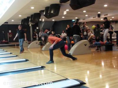 Encuentro  7219 23 COMPAGINEROS Y COMPAGINERAS... HE AQUI... EL BOWLING 