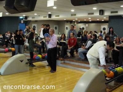 Encuentro  7219 36 COMPAGINEROS Y COMPAGINERAS... HE AQUI... EL BOWLING 