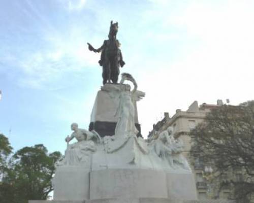 12736 19 MONUMENTARIA-Curiosidades de los Monumentos-de Recoleta a Palermo Chico por LA JONES 