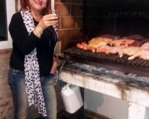 por fin aparecio una cocinera!!!  :Encuentro Grupal SALIDA INFORMATIVA DEL VIAJE A SAN RAFAEL-MENDOZA