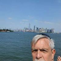   Hombre de 71 años Santa Teresita