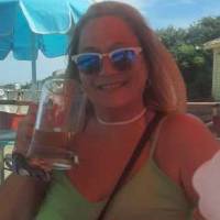   Mujer de 69 años Villa Santa Rita