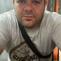   Hombre de 33 años Santa Teresita