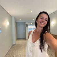   Mujer de 52 años Escobar