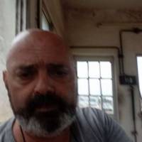   Hombre de 51 años Olivos