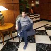   Hombre de 46 años Flores