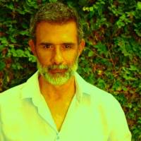   Hombre de 47 años Vitoria