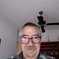   Hombre de 73 años Alte. Brown