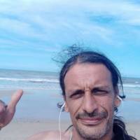   Hombre de 45 años Canelones
