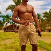   Hombre de 30 años Cuba