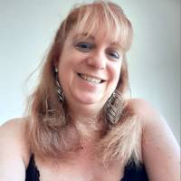   Mujer de 55 años Abasto