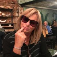   Mujer de 74 años Abasto