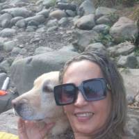   Mujer de 57 años Cali