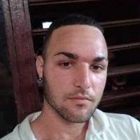   Hombre de 31 años Cuba