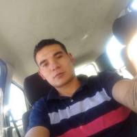   Hombre de 32 años Villa Allende