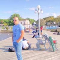   Hombre de 48 años Montevideo