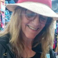   Mujer de 67 años Moreno