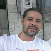   Hombre de 45 años Cali