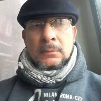   Hombre de 54 años Flores