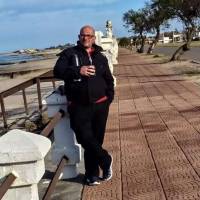   Hombre de 52 años Maldonado