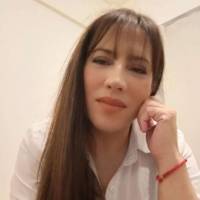   Mujer de 50 años Flores