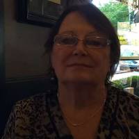   Mujer de 76 años Congreso