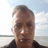   Hombre de 48 años Asunción