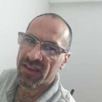   Hombre de 42 años Santa Fe