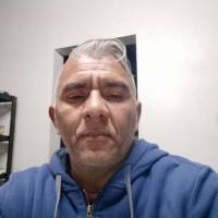   Hombre de 48 años Moreno