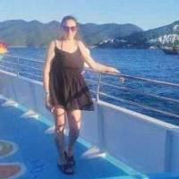   Mujer de 49 años Escobar