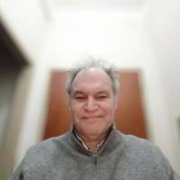   Hombre de 61 años Colegiales