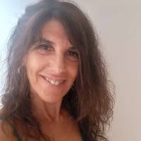   Mujer de 54 años Retiro