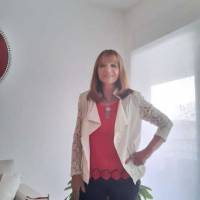   Mujer de 63 años Villa Devoto