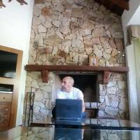   Hombre de 64 años Caballito