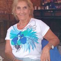   Mujer de +74 años Caballito