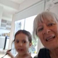   Mujer de 75 años Congreso