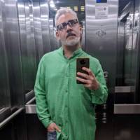   Hombre de 48 años Morón