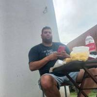   Hombre de 35 años Dolores