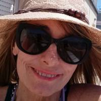   Mujer de 64 años Retiro