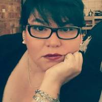   Mujer de 60 años Moreno