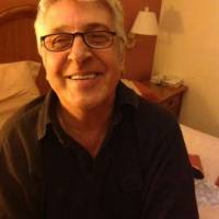   Hombre de 75 años Retiro