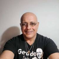   Hombre de 58 años Alte. Brown